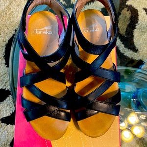 Dansko comfortable black sandals